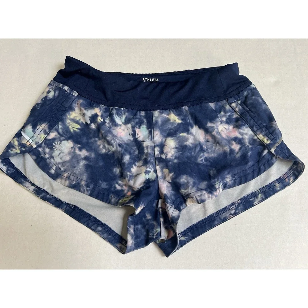 Athleta Girl Run the World Shorts size S/7 Blue tie dye